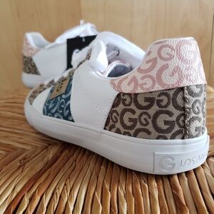 Guess Fashion Statement Logo Sneakers Size 7.5 NEW!
